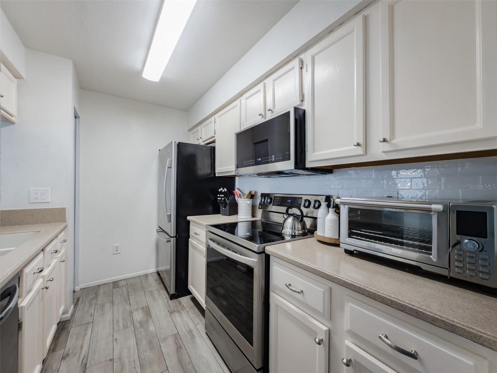 Building Photo - 724 Kensington Lake Cir