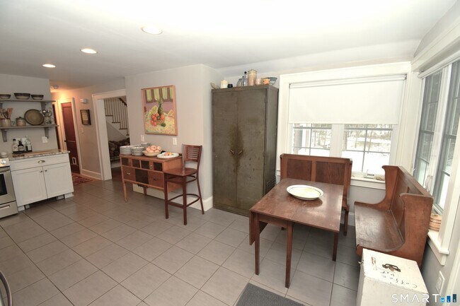 Building Photo - 2203 Durham Rd