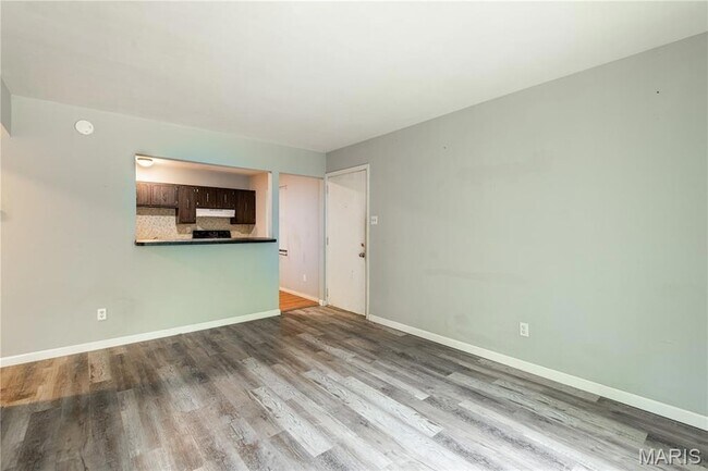 Building Photo - 3004 Pembroke Ln
