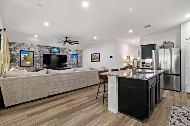 Building Photo - 21521 Starry Night Dr