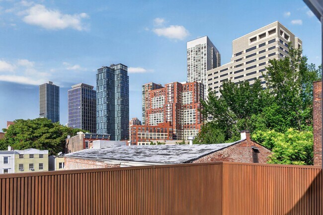 Building Photo - 46 Mercer St