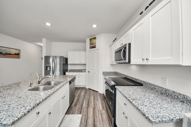 Building Photo - 1021 Pin Cherry Ln