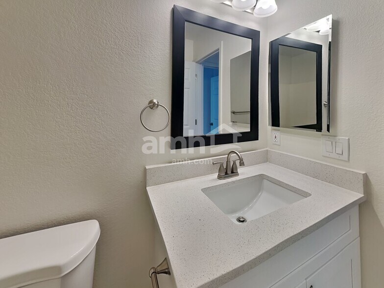 Building Photo - 8545 W El Caminito Dr