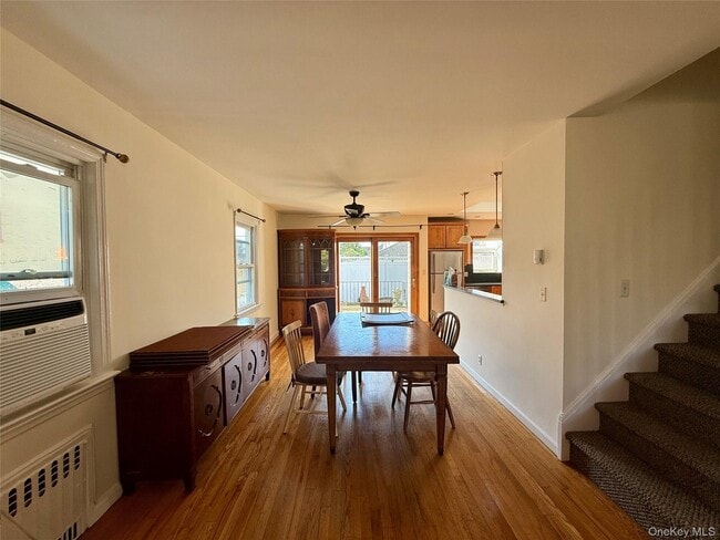 Building Photo - 518 W Olive St