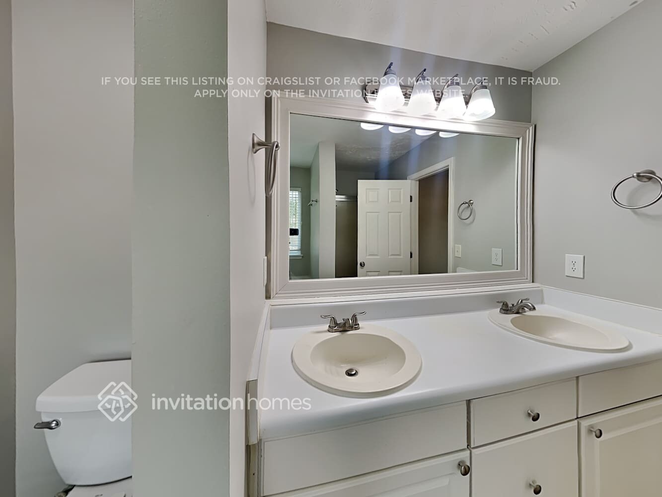 Building Photo - 2035 Amberly Glen Way