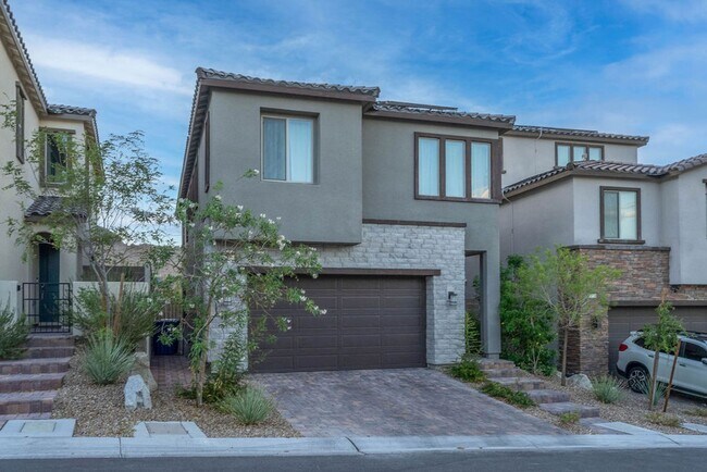 Building Photo - 11620 Desert Hollow Avenue