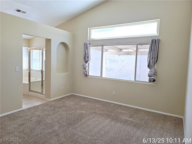 Building Photo - 194 Kachina Dr