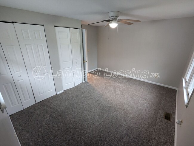 Building Photo - Beautiful 3-Bedroom Ranch with Fenced Yard...