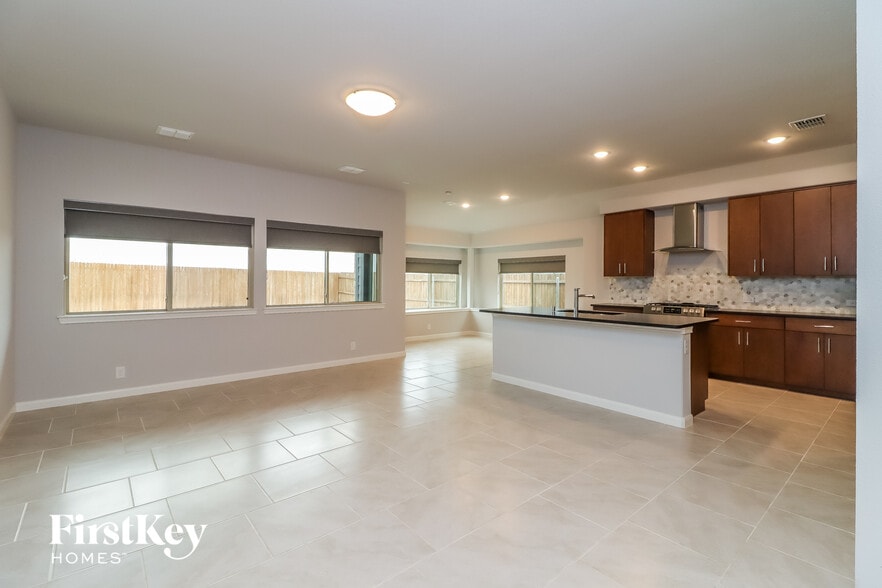 Building Photo - 1089 Nighthawk Trl