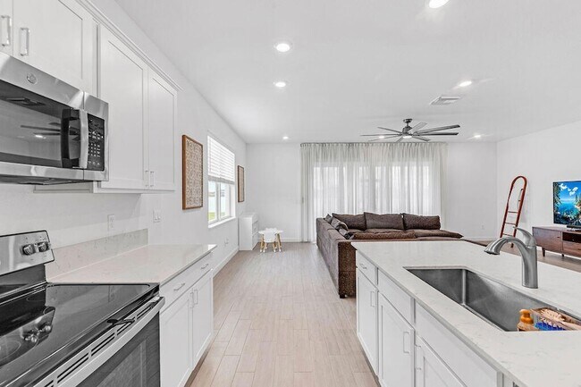 Building Photo - 7609 NW Archerfield Dr