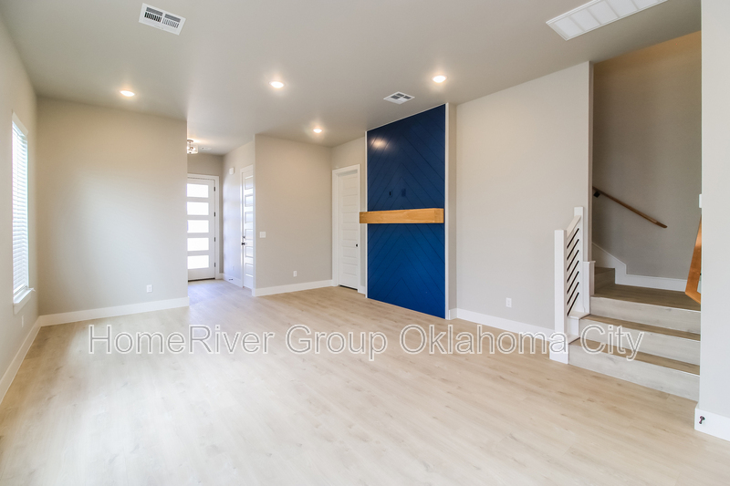 Building Photo - 2549 NW 131st St