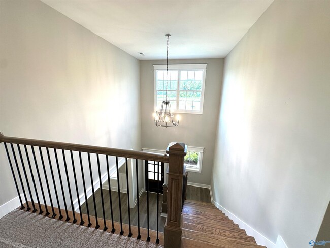 Building Photo - 8105 Goose Ridge Dr SE
