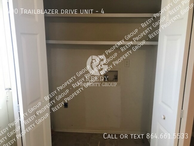 Building Photo - 400 Trailblazer Dr