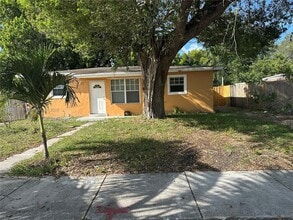 Building Photo - 4141 SW 32nd St