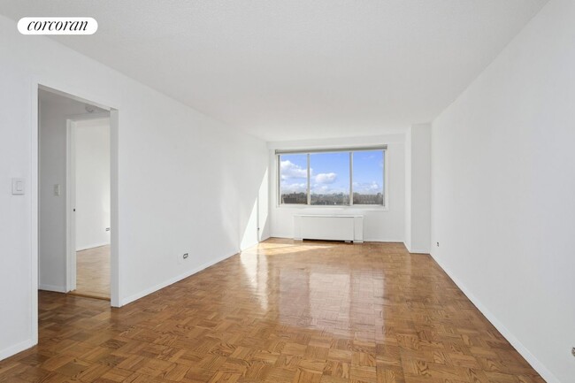 Building Photo - 3333 Henry Hudson Pkwy W