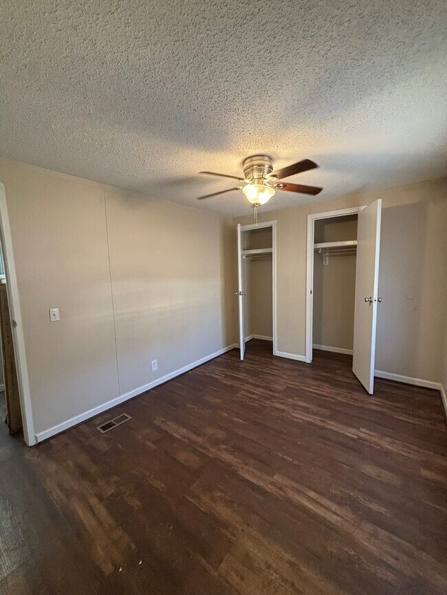 Building Photo - Triangle Mobile Home Park