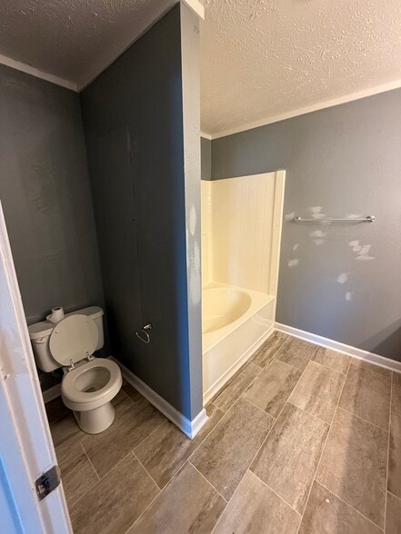 Master bathroom - 757 Martin Rd