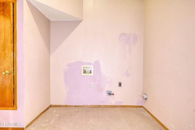 Building Photo - 10941 Whitey Ford St