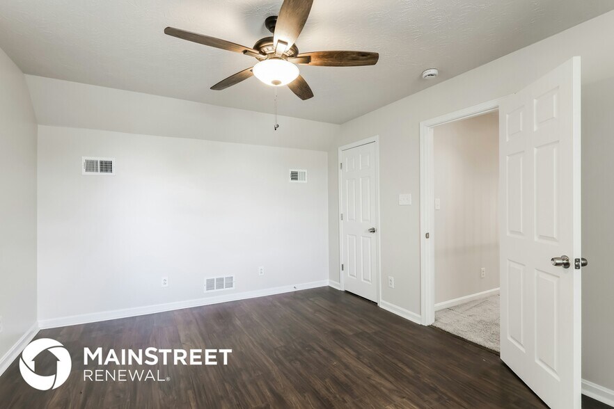Building Photo - 10700 Enclave Ct