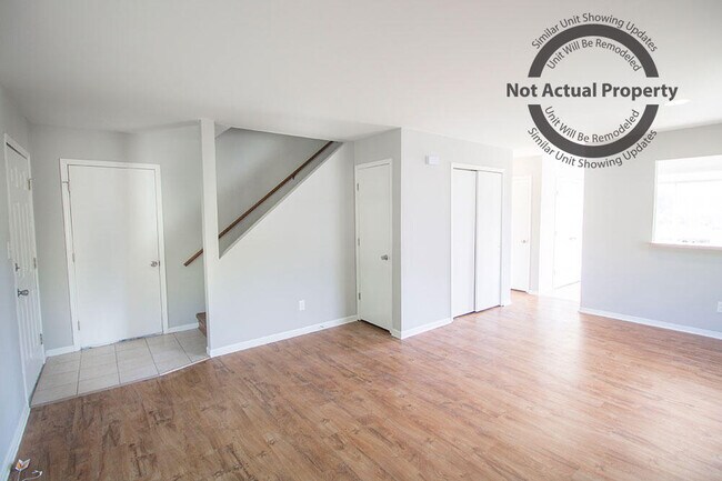 Building Photo - 4620 W Bainbridge Dr