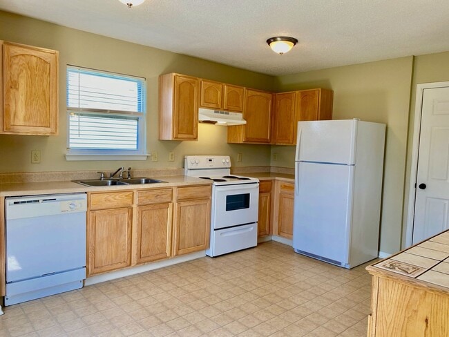 Building Photo - COMING SOON!! Wonderful 3 Bedroom 2.5 Bathroom Two Story Home with Loft on the Pond in Wayne!