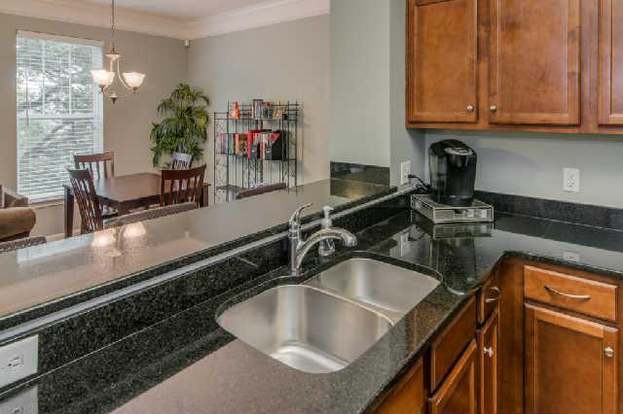 Building Photo - 2310 Elliott Ave