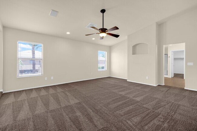 Building Photo - 1412 E Powell Way