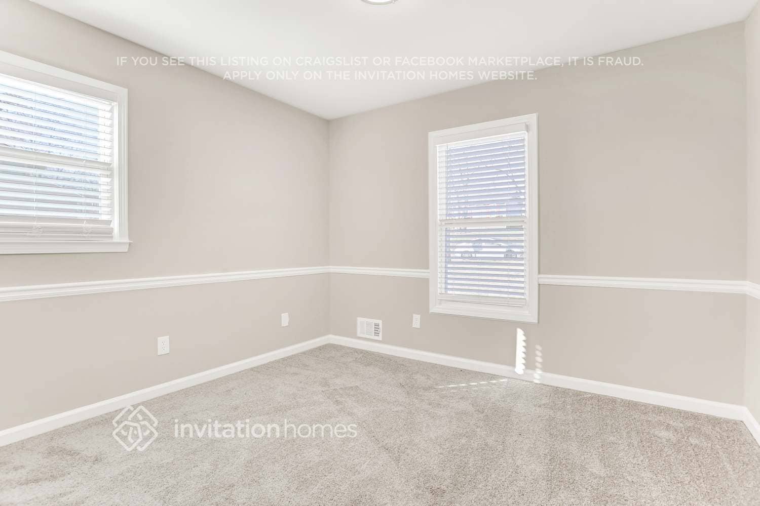 Building Photo - 4288 Castlegate Dr