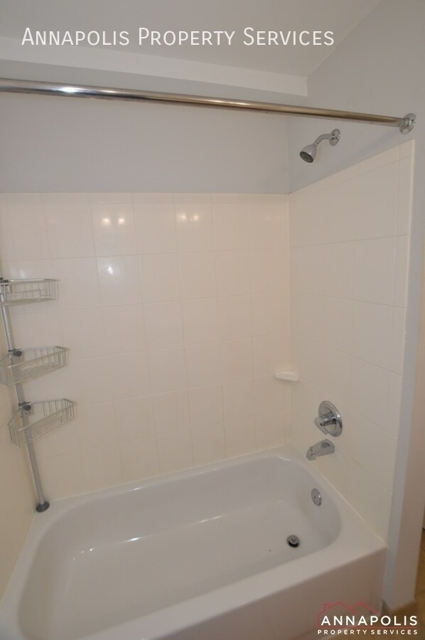 Building Photo - 1117 Primrose Ct