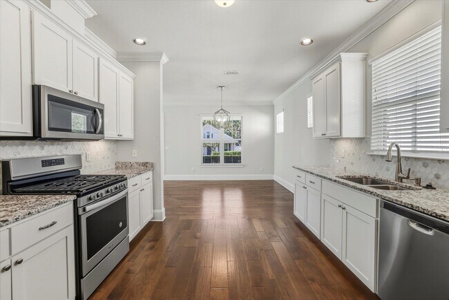 Building Photo - 1743 Brush Hill Rd