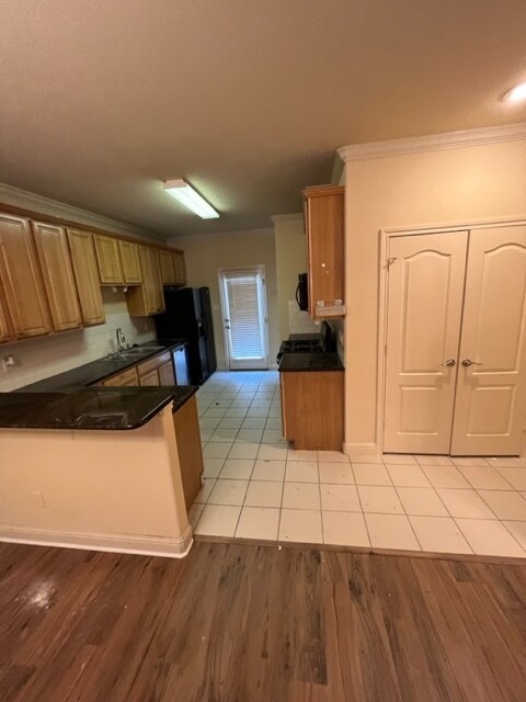 Building Photo - 201 Seva Ct