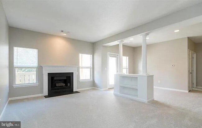 Building Photo - 14301 Grape Holly Grove