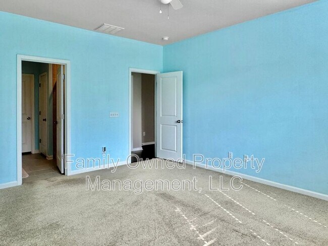 Building Photo - 166 Hayworth Rd