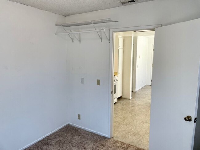 Building Photo - 1388 Cavalier Ln