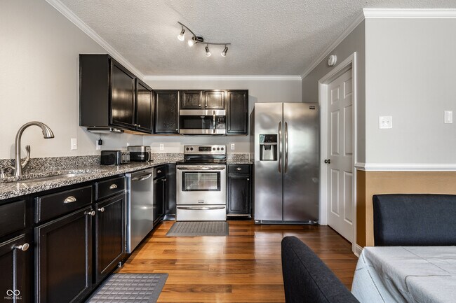 Building Photo - 11849 Wapiti Way