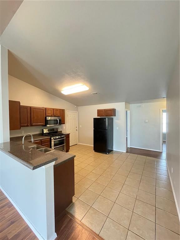 Building Photo - 1132 Nelson Dr