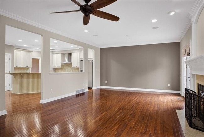 Building Photo - 402 Georgetowne Ct