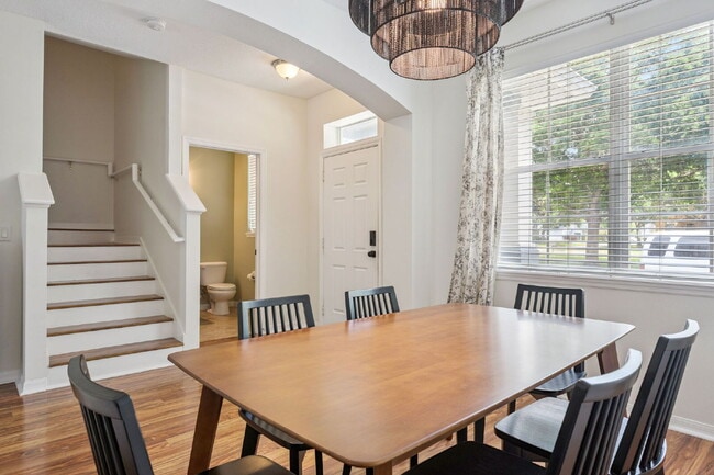 Building Photo - 13252 Silver Strand Falls Dr