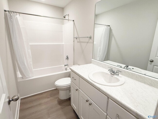 Building Photo - 118 Fuller Dr