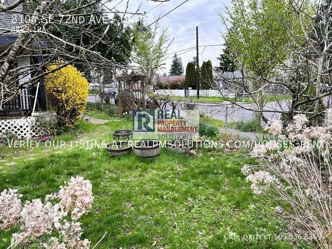Building Photo - 8104 SE 72nd Ave