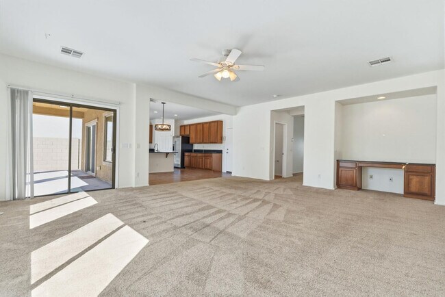 Building Photo - 5111 W El Cortez Trail