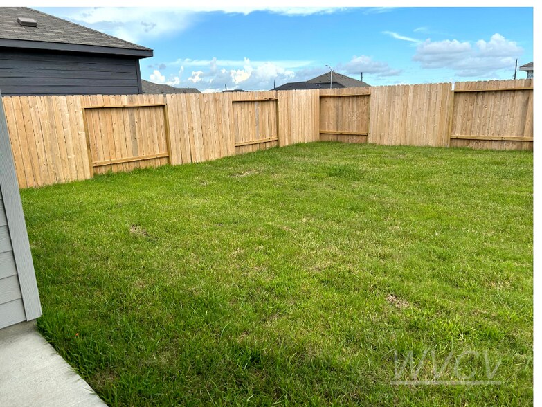 Building Photo - 1230 Sea Oats Dr