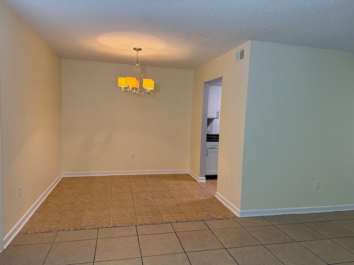 Building Photo - 11271 Florida Blvd