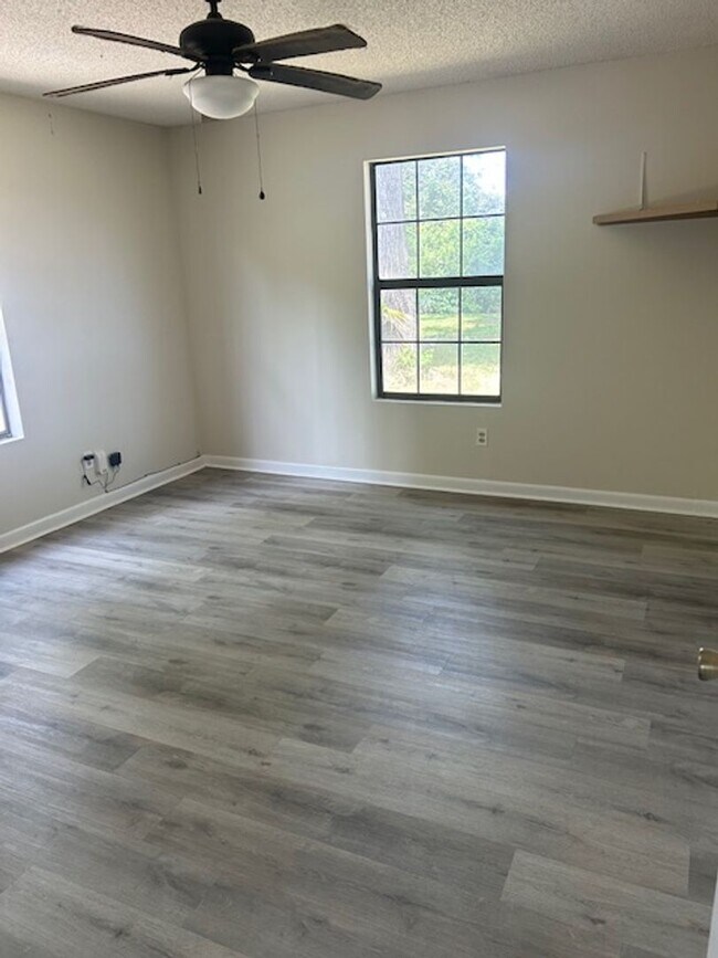 Building Photo - 4808 Sherri Ln