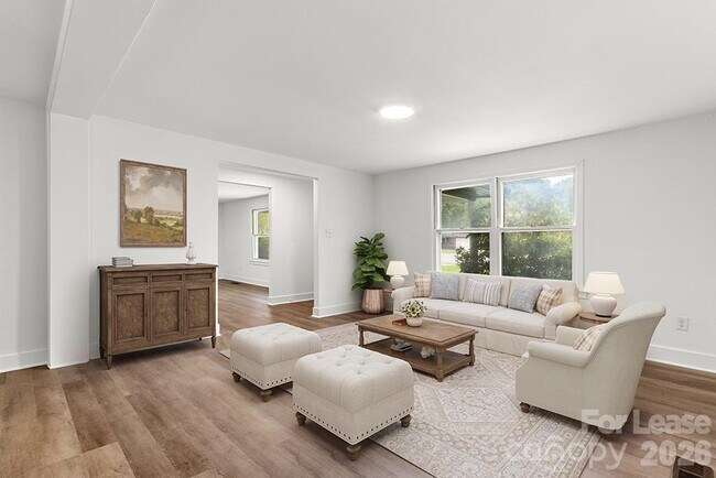 Building Photo - 761 Randa Dr