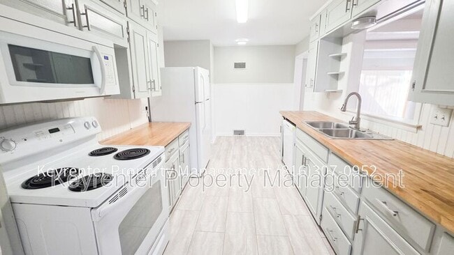 Building Photo - 3404 S Evanston Ave