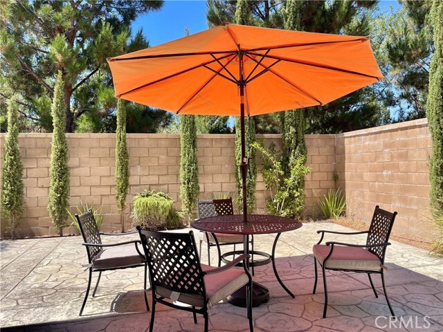 Building Photo - 107 Bright Poppy