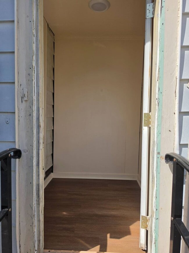 Building Photo - 5951N37thJ