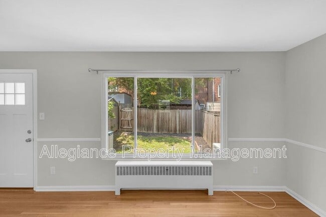 Building Photo - 46 Ancell St