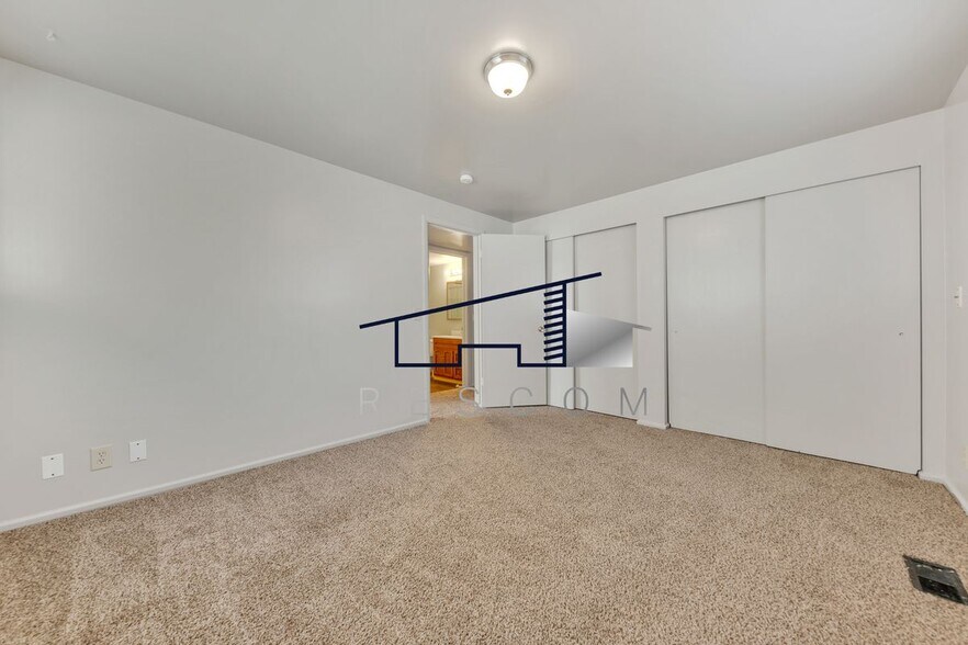 Building Photo - 800 State St